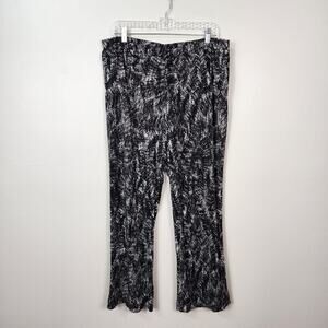 CHICO'S | EASYWEAR Slinky High Rise Pants Sz 2 Large Short Black White Textured